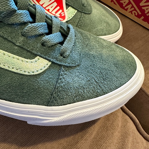 Vans metallic suede duck, green women shoes - Picture 2 of 5